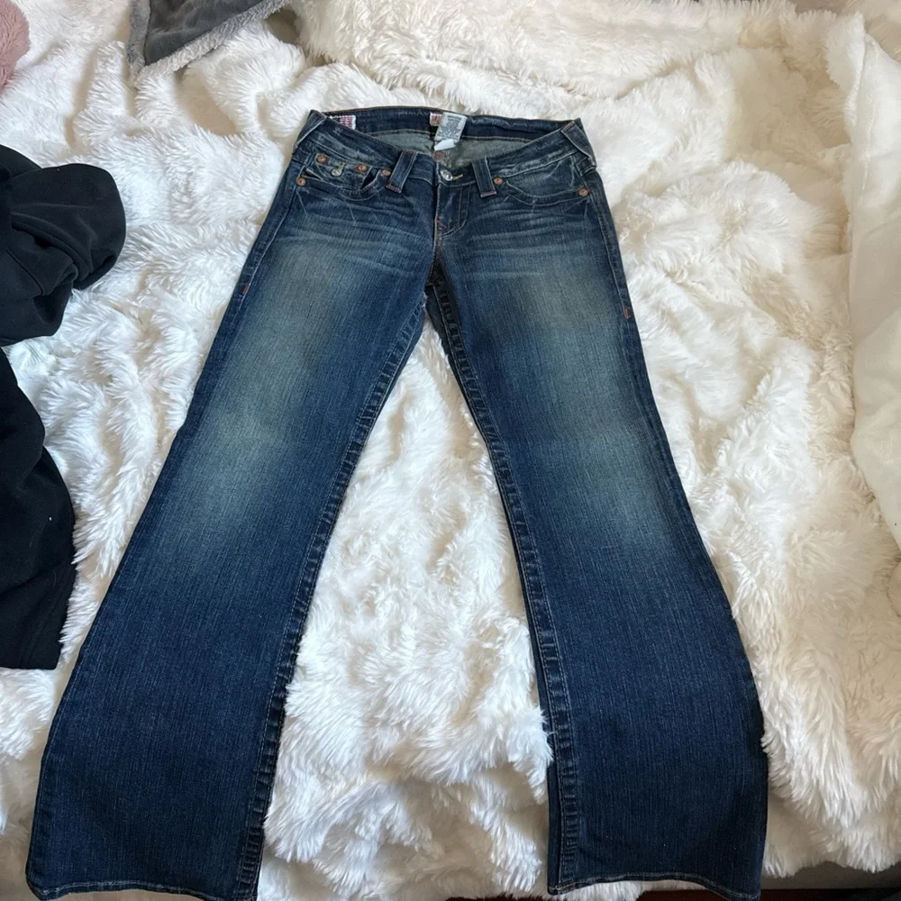 Women's Blue Jeans - Picture 3 of 3